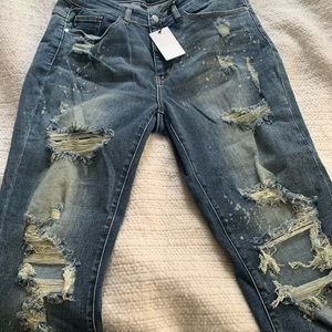 Judy Blue destructed boyfriend jeans